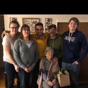 Meet your Posher, Cindy